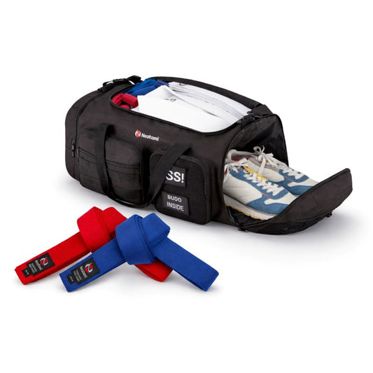 Kampfsport Wettkampf Bundle mit Tasche und Gürtel Set Rot Blau Vorteilspreis